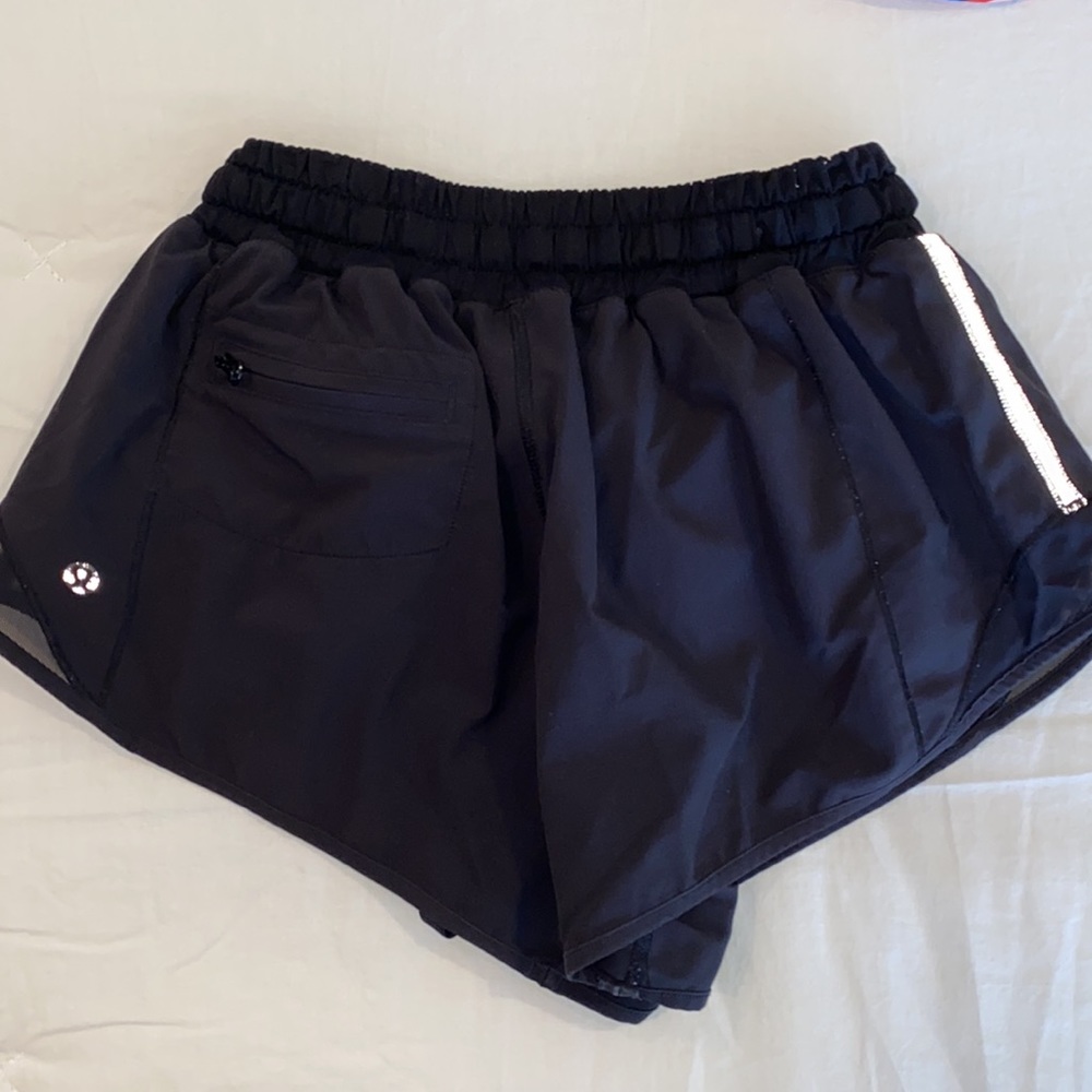 Lululemon Hotty Hot 2” - Picture 3 of 3